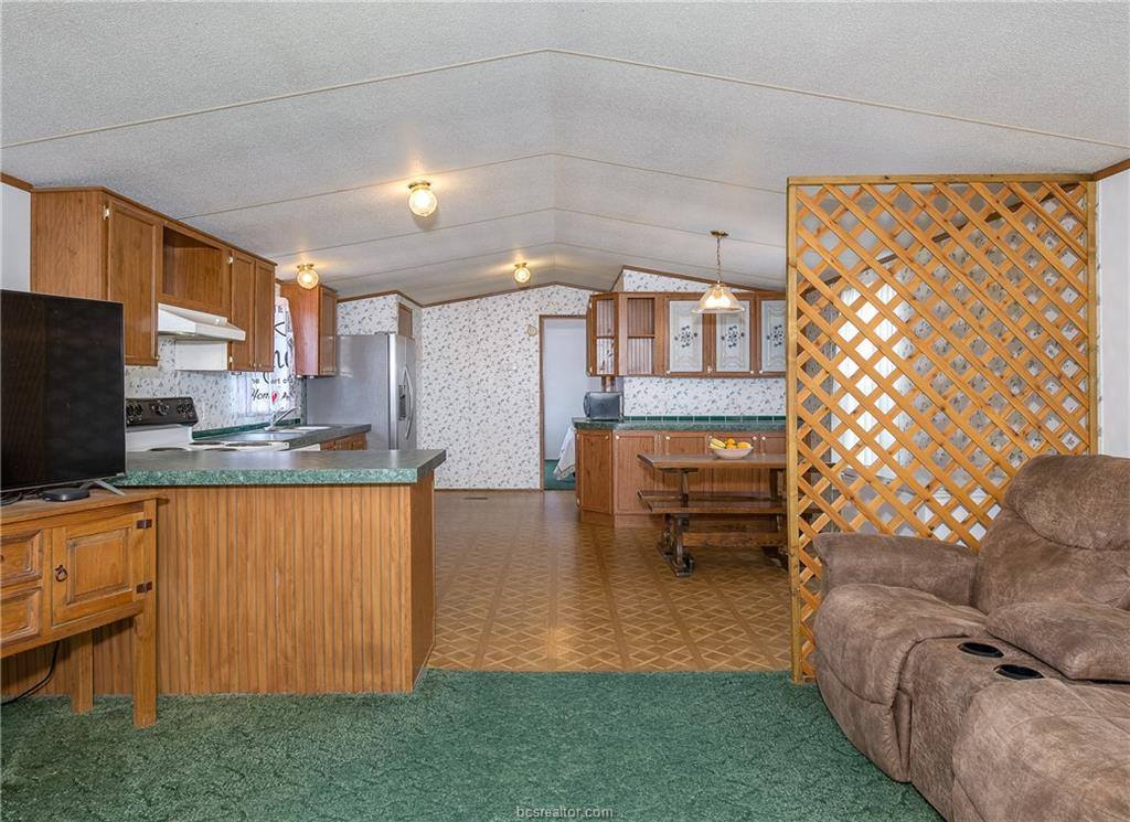 9142 Panther Creek Road, Iola, TX 77861