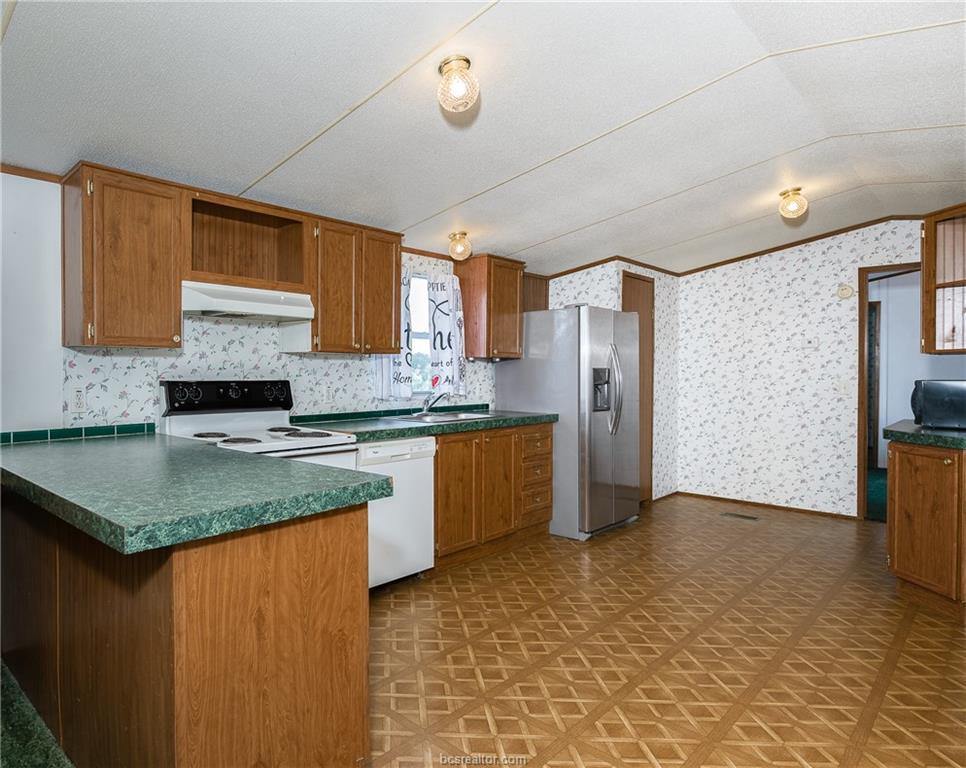 9142 Panther Creek Road, Iola, TX 77861