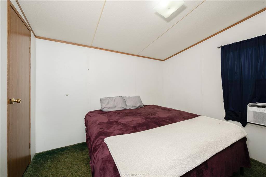 9142 Panther Creek Road, Iola, TX 77861