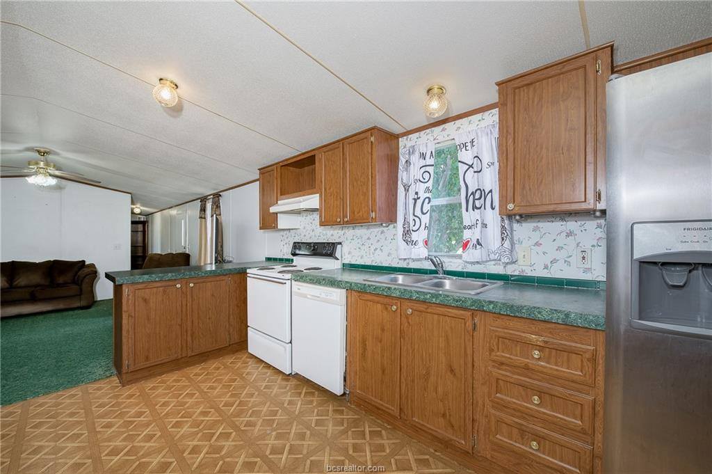 9142 Panther Creek Road, Iola, TX 77861