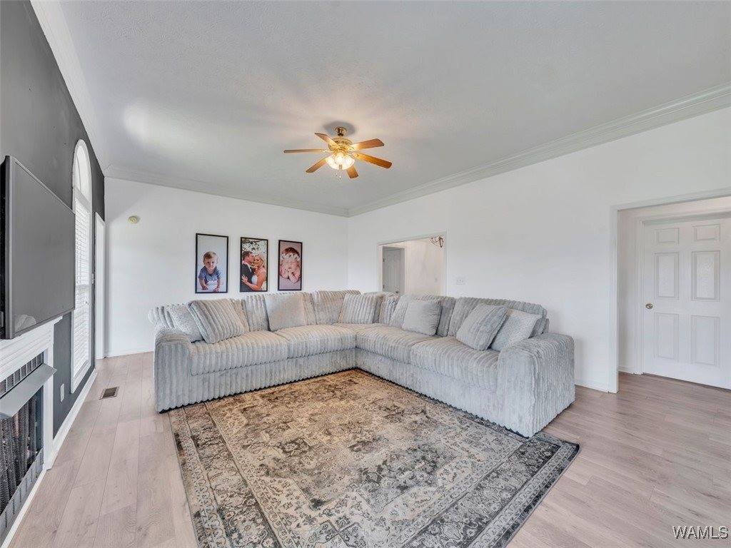 13434 Wisteria PL, Athens, AL 35613