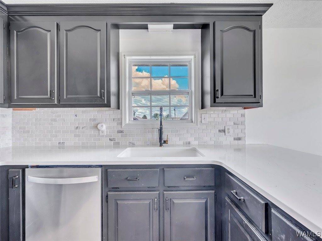 13434 Wisteria PL, Athens, AL 35613