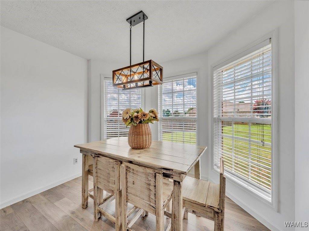 13434 Wisteria PL, Athens, AL 35613