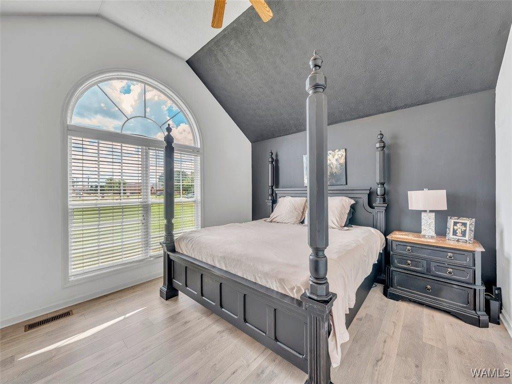 13434 Wisteria PL, Athens, AL 35613