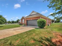 13434 Wisteria PL, Athens, AL 35613