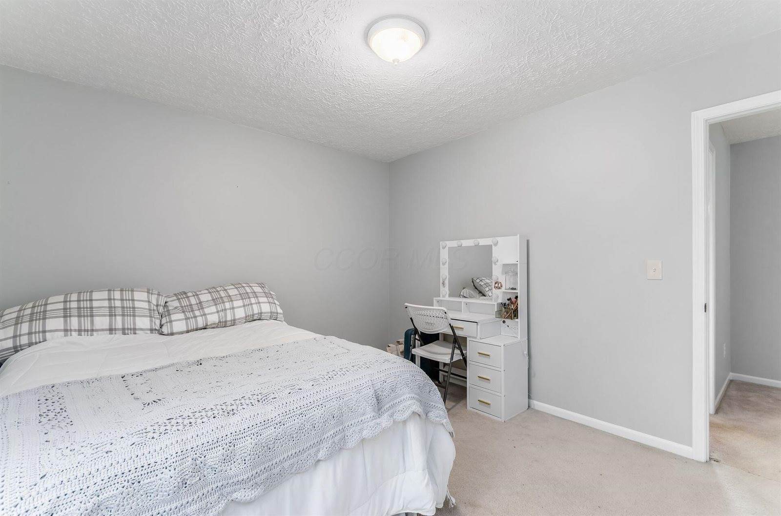 708 Granton Court, Lewis Center, OH 43035