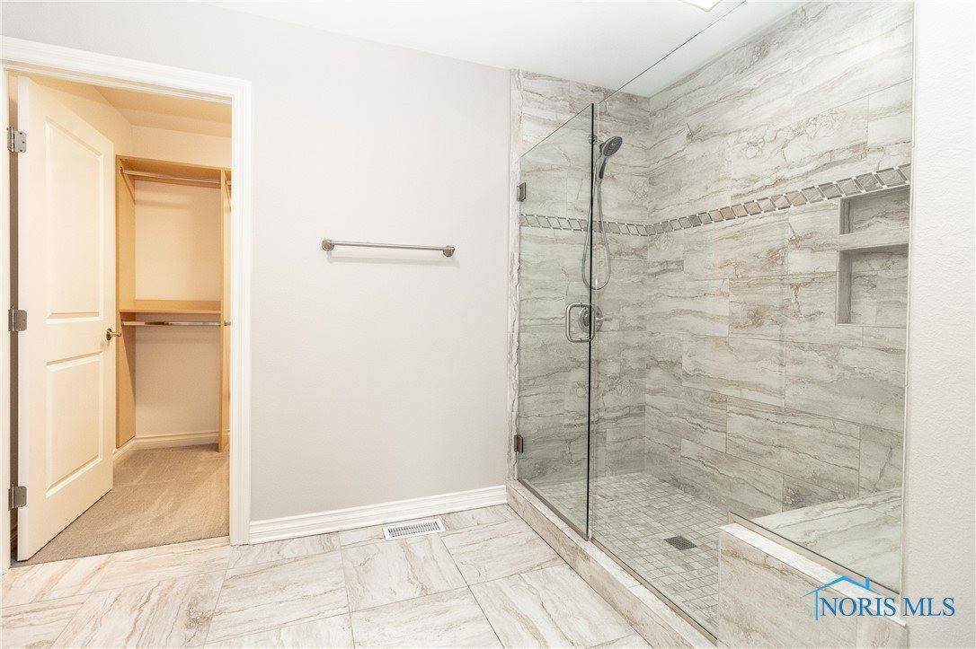 11 Shenandoah Circle, Sylvania, OH 43560