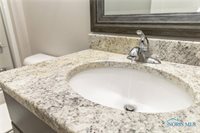 11 Shenandoah Circle, Sylvania, OH 43560