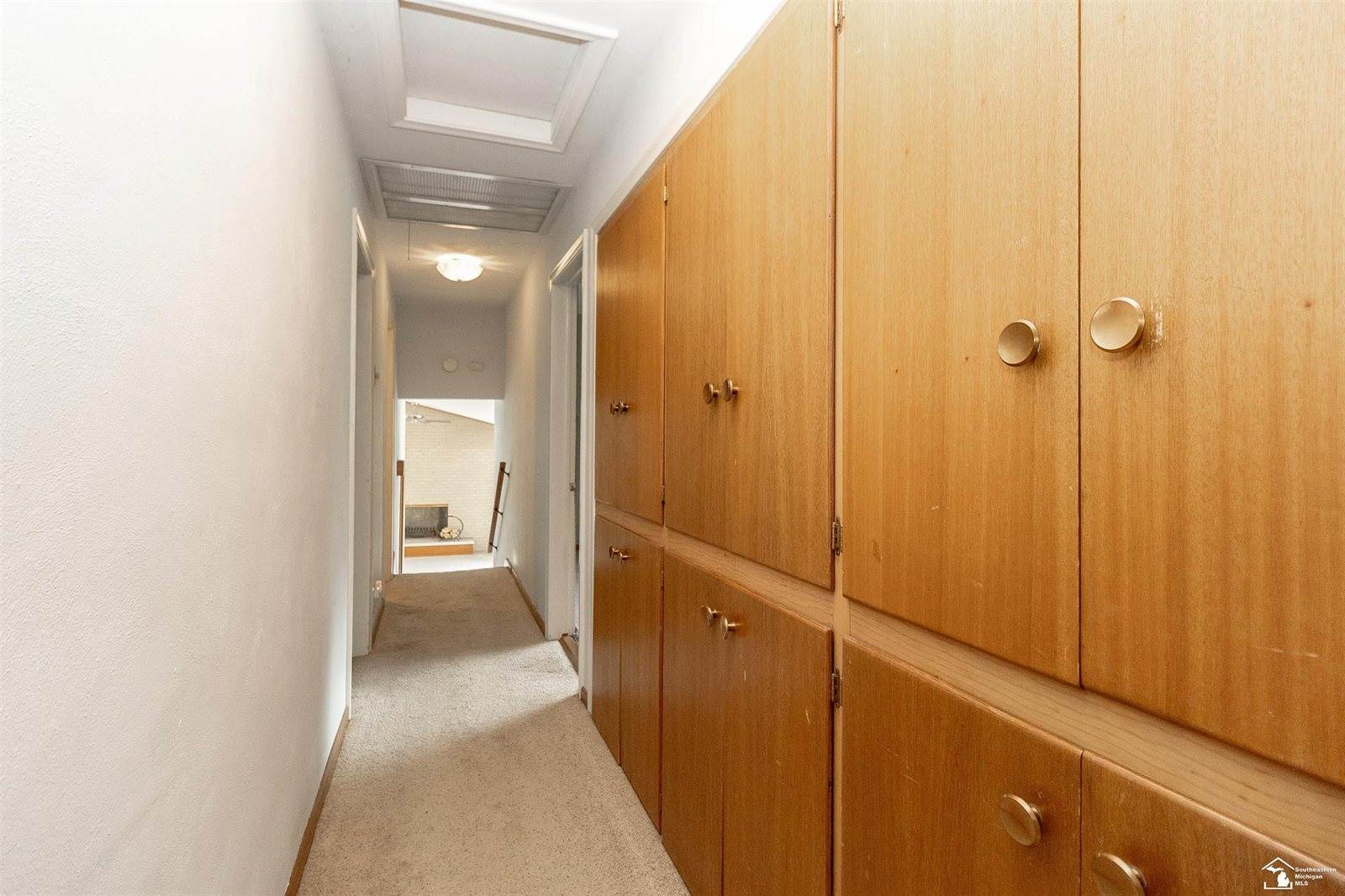 7088 Wiltshire Drive, Lambertville, MI 48144