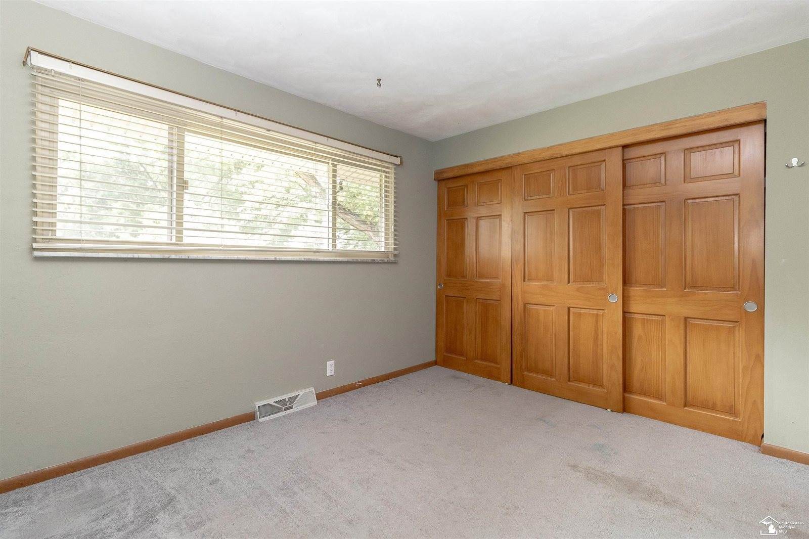 7088 Wiltshire Drive, Lambertville, MI 48144