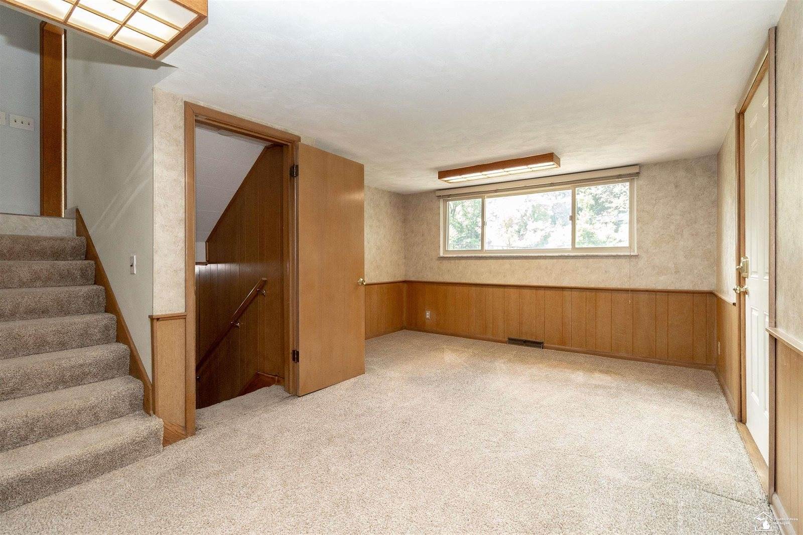 7088 Wiltshire Drive, Lambertville, MI 48144