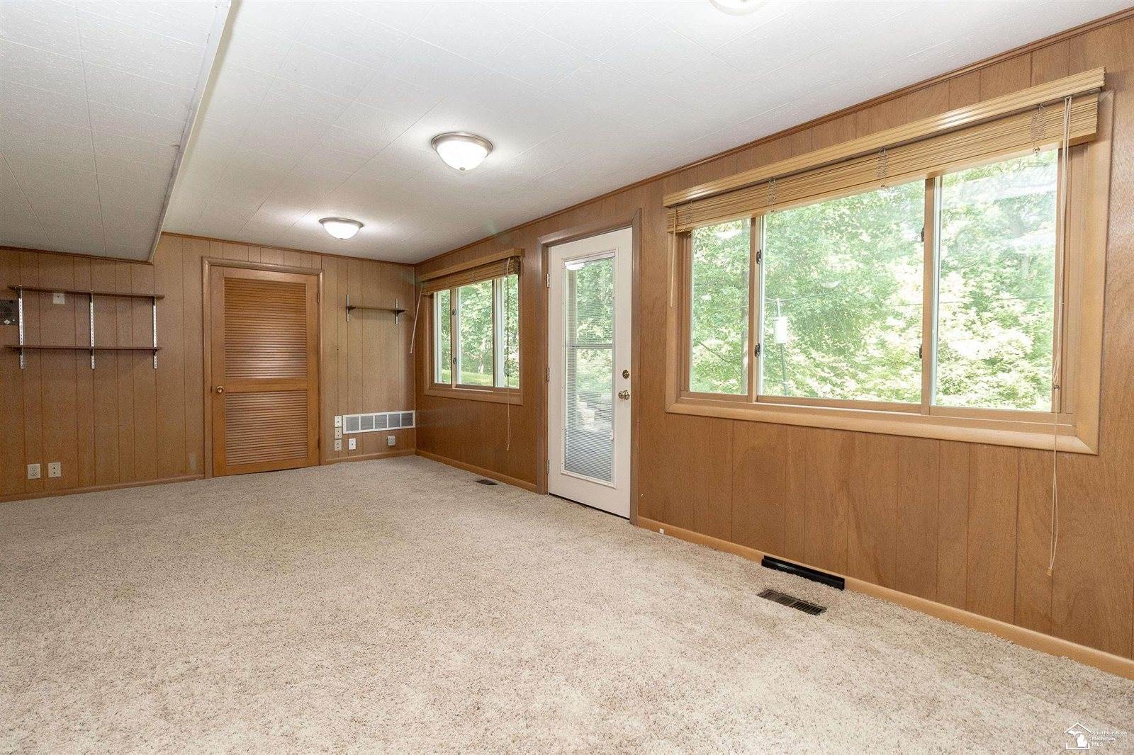 7088 Wiltshire Drive, Lambertville, MI 48144