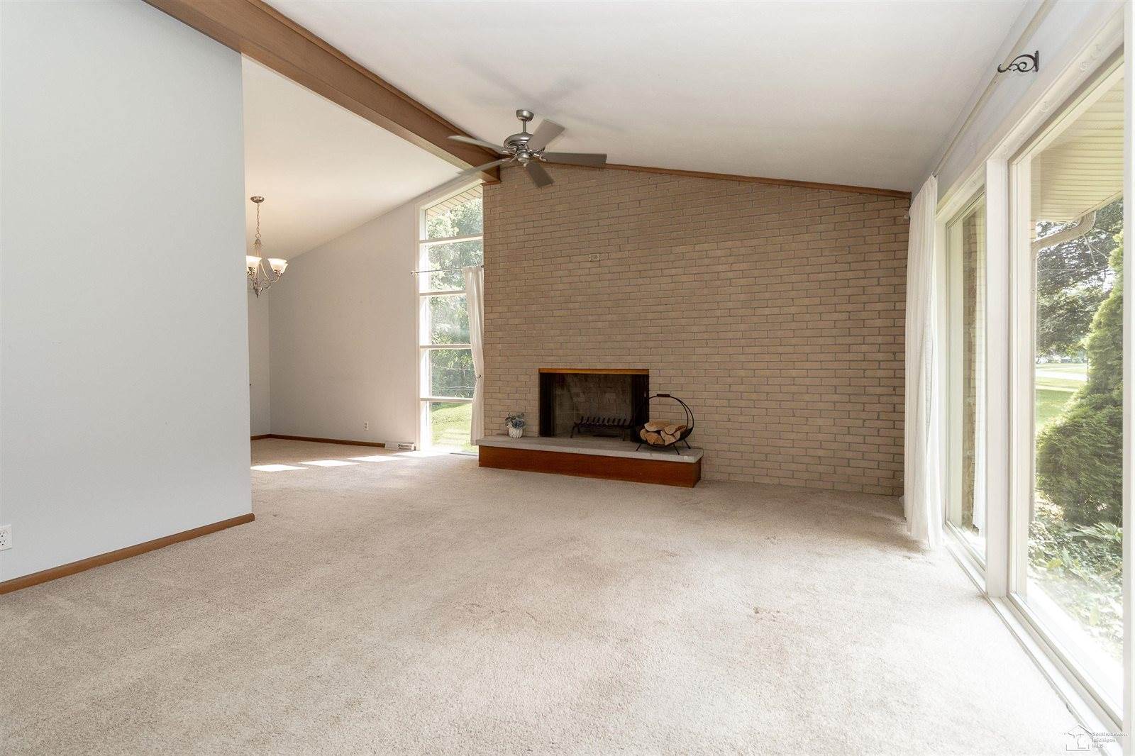 7088 Wiltshire Drive, Lambertville, MI 48144