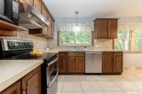 7088 Wiltshire Drive, Lambertville, MI 48144