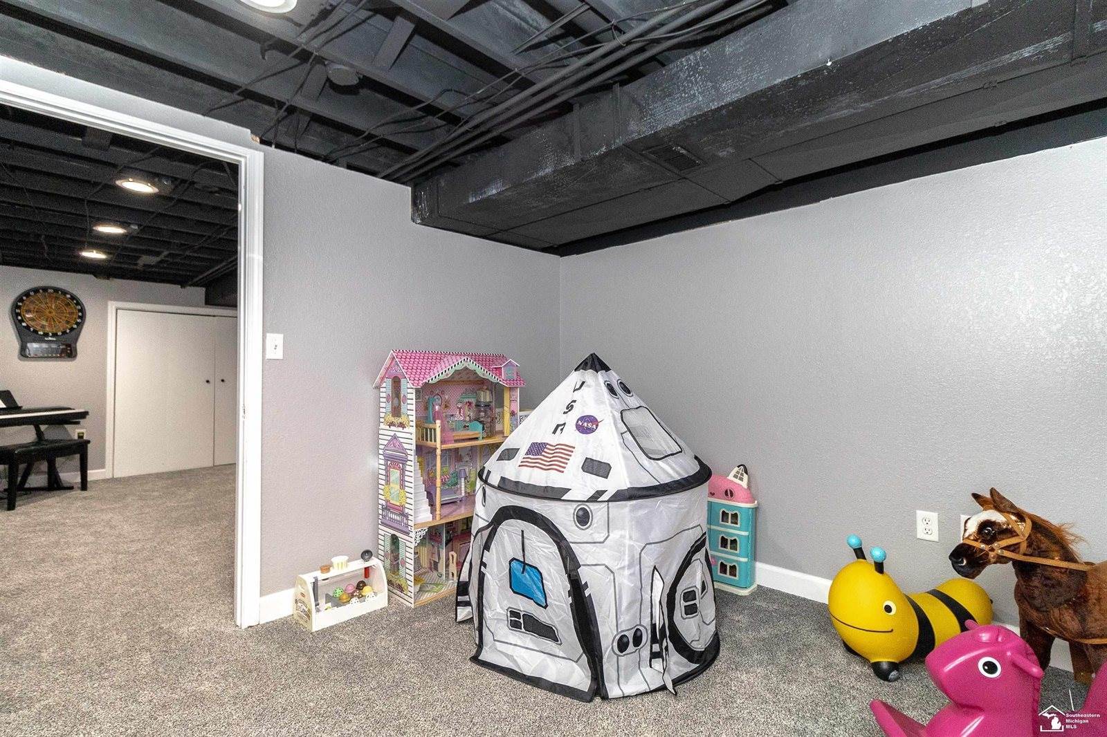 6753 Lockmill Street, Temperance, MI 48182