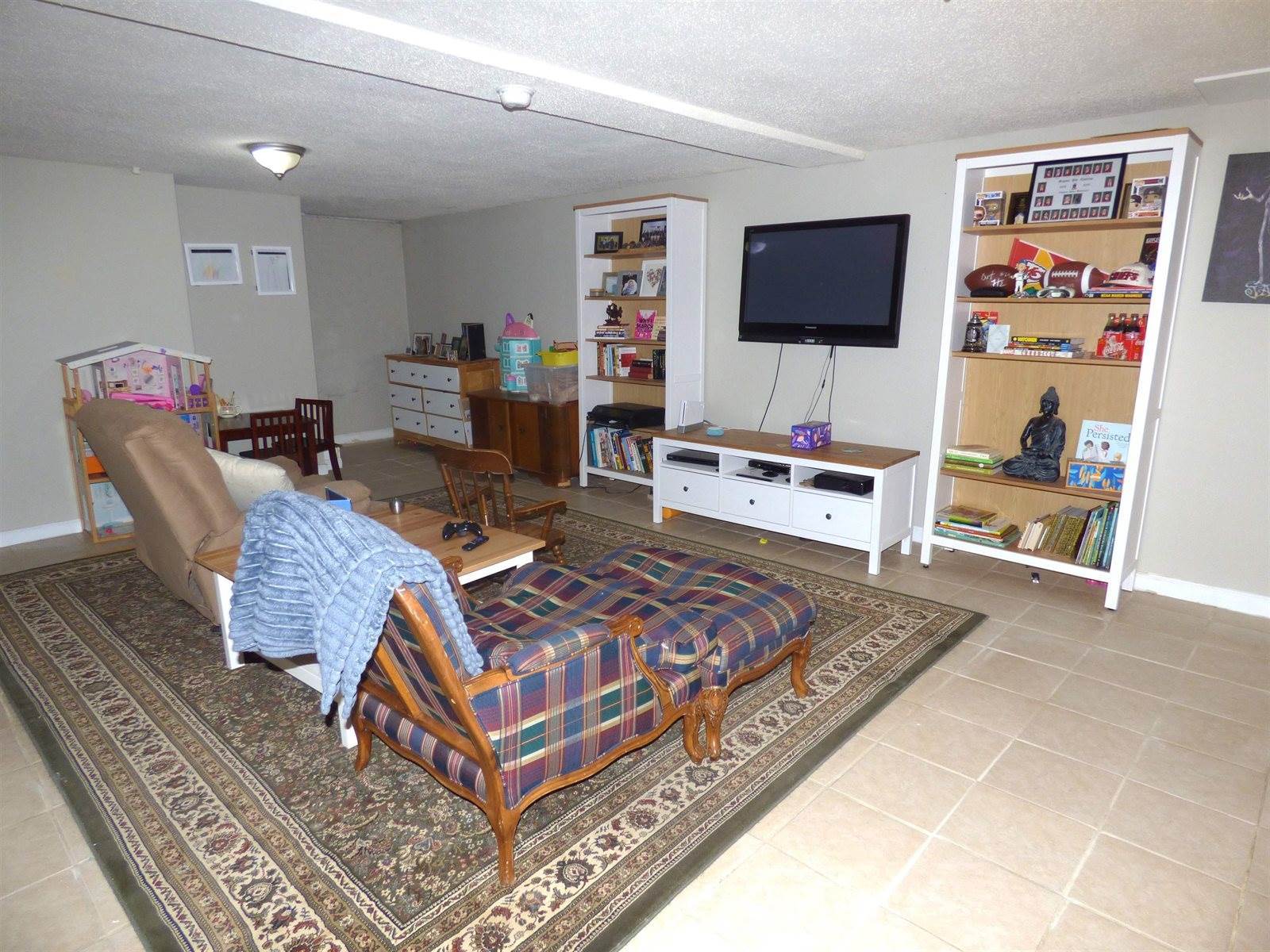 123 South Bleckley Dr, Wichita, KS 67218