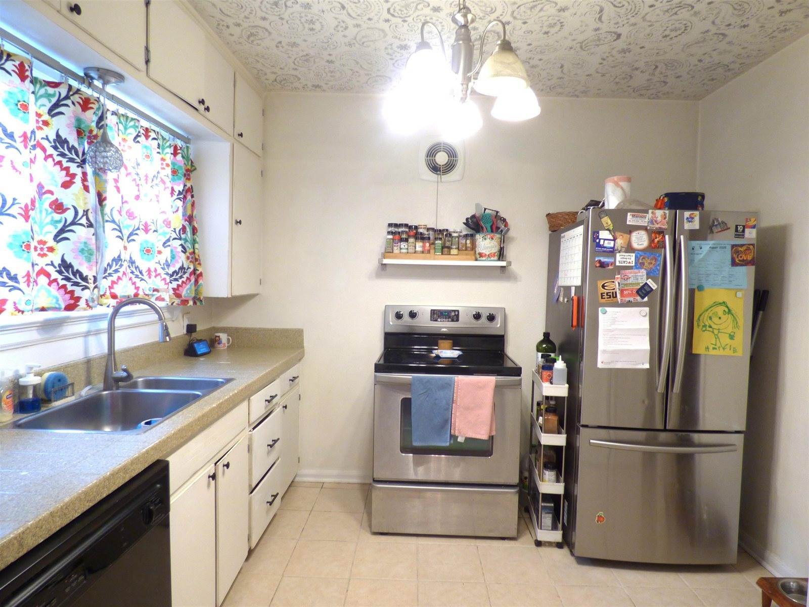 123 South Bleckley Dr, Wichita, KS 67218