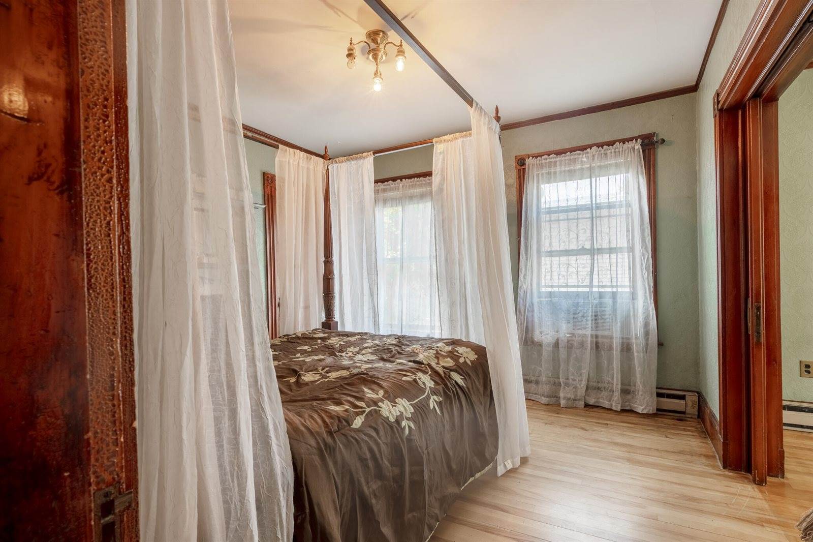 18 Hudson Street, Bangor, ME 04401