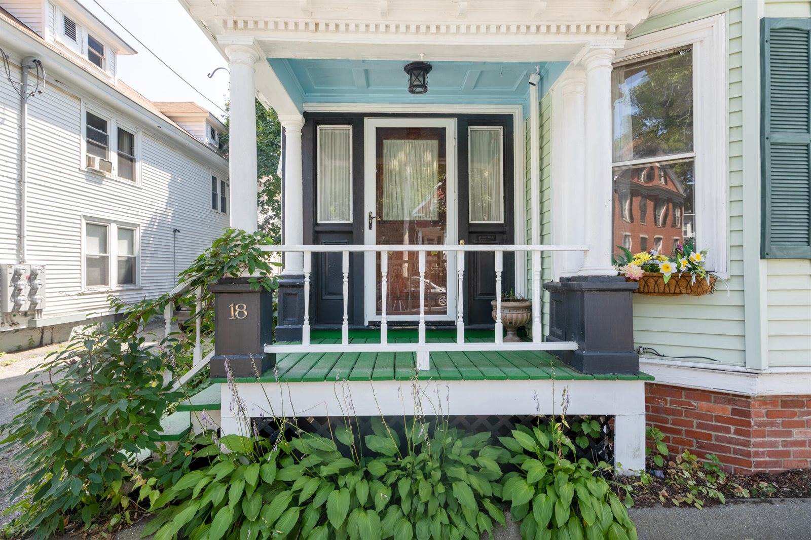 18 Hudson Street, Bangor, ME 04401