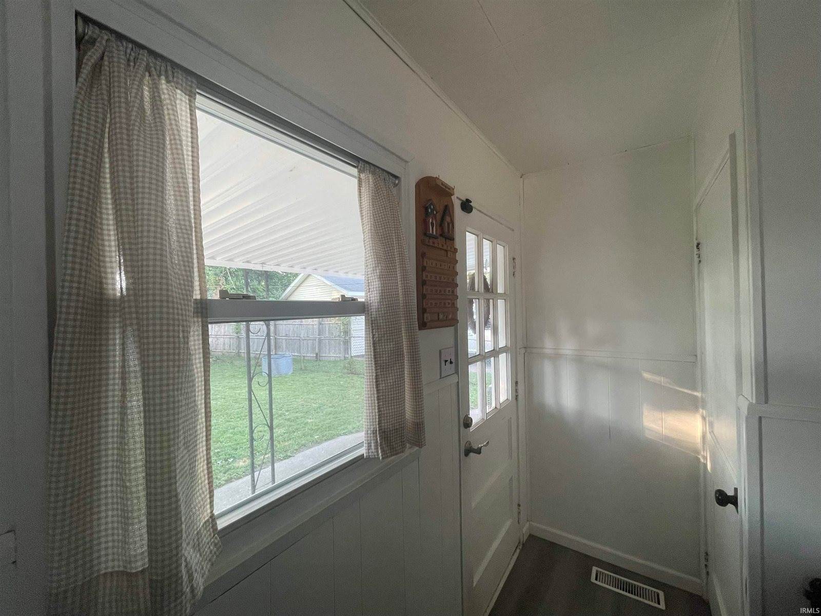 1320 Holloway Drive, Lafayette, IN 47905