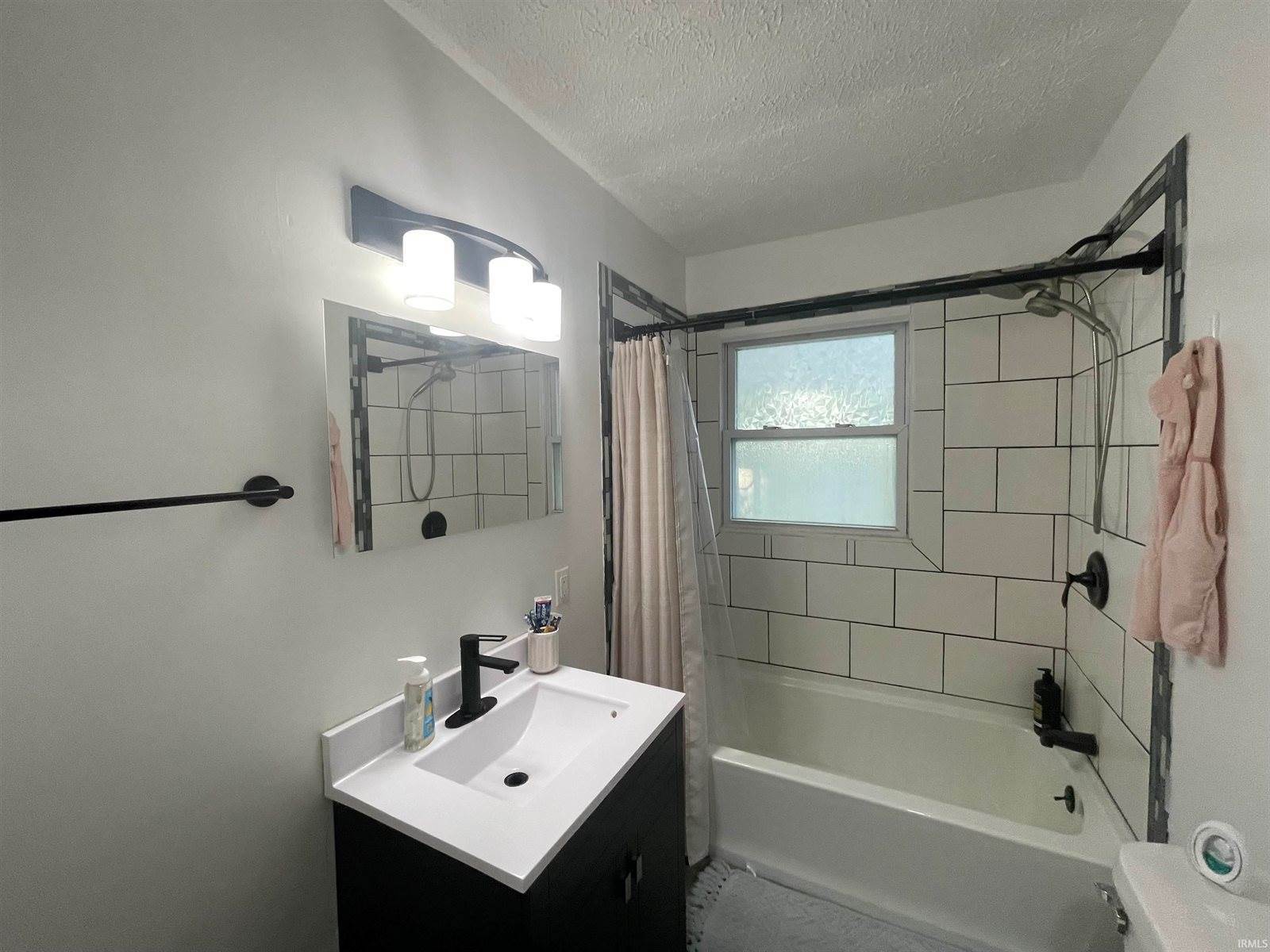 1320 Holloway Drive, Lafayette, IN 47905