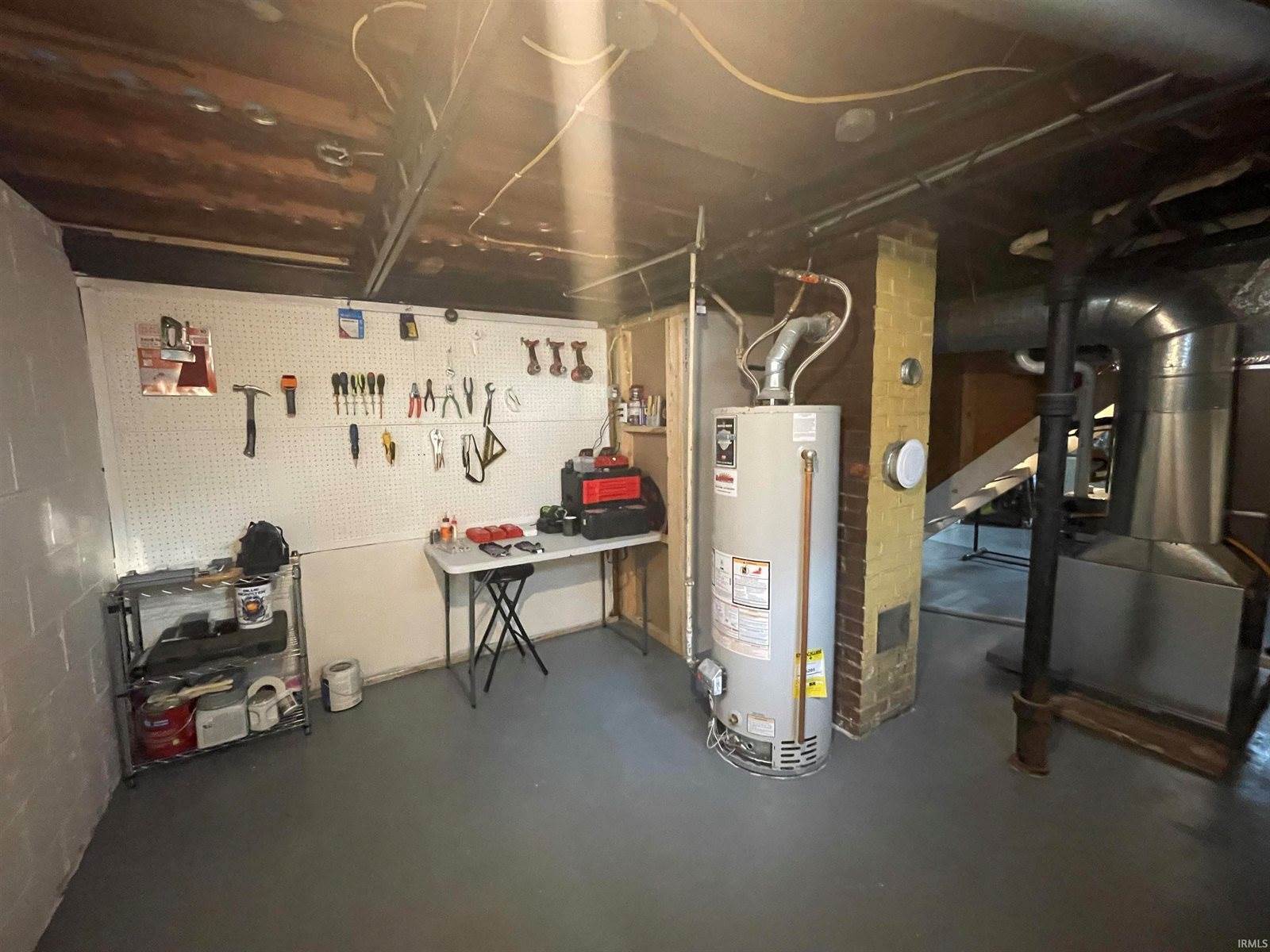 1320 Holloway Drive, Lafayette, IN 47905