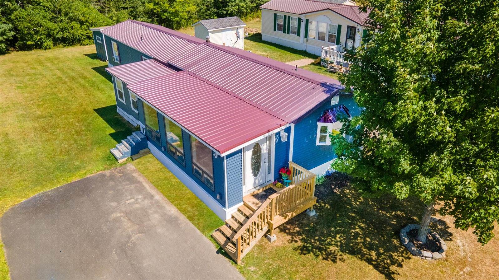 16 G Street, Bangor, ME 04401