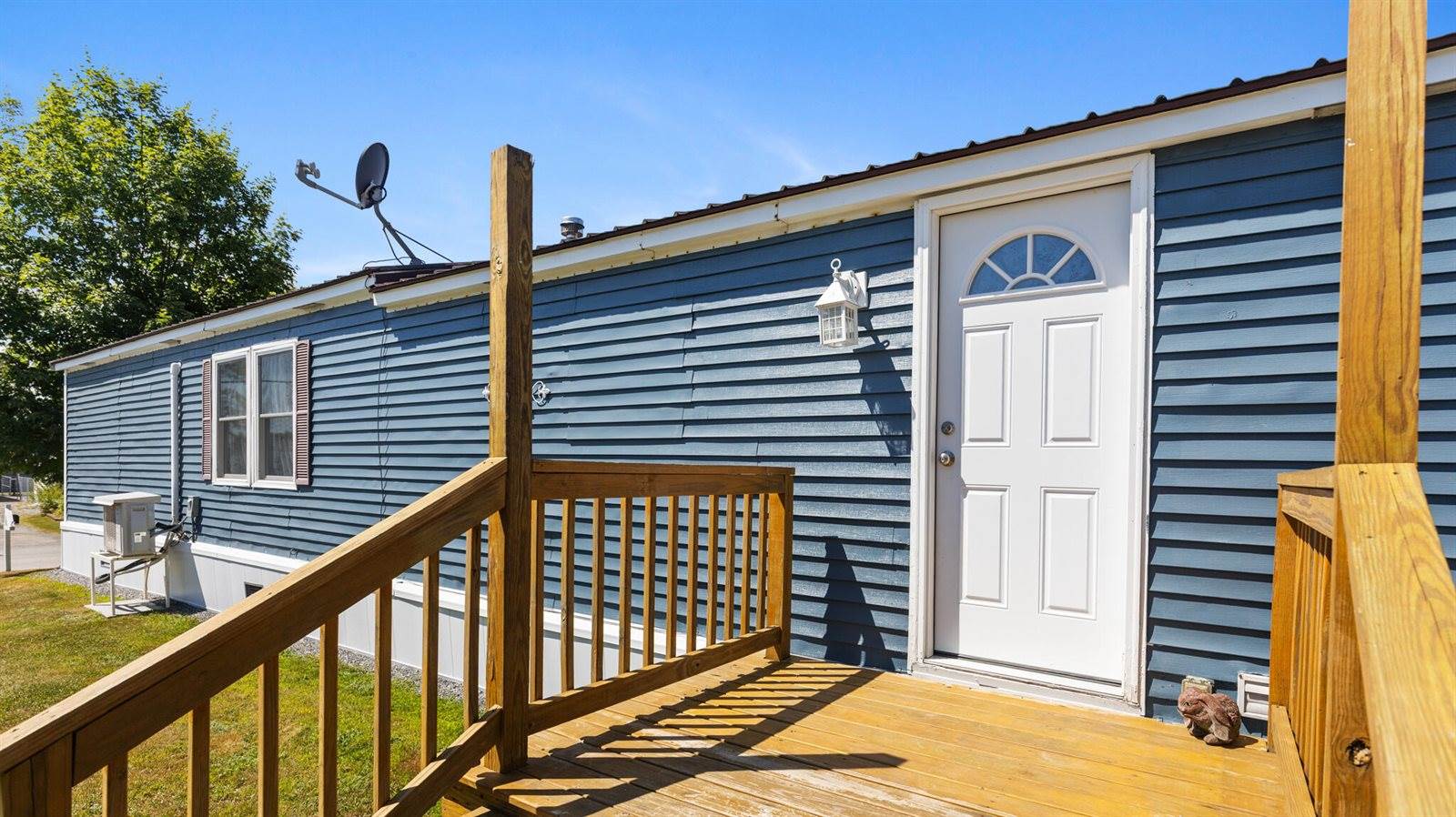 16 G Street, Bangor, ME 04401