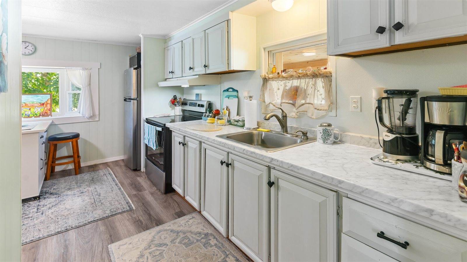 16 G Street, Bangor, ME 04401