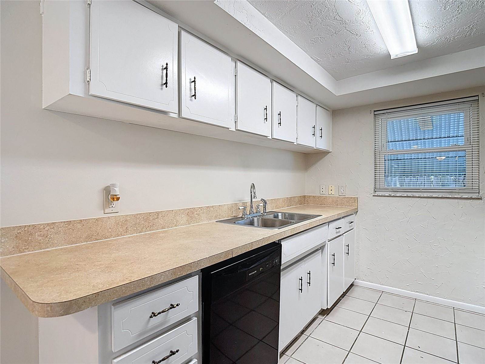 6350 Edenmore Ave, New Port Richey, FL 34653