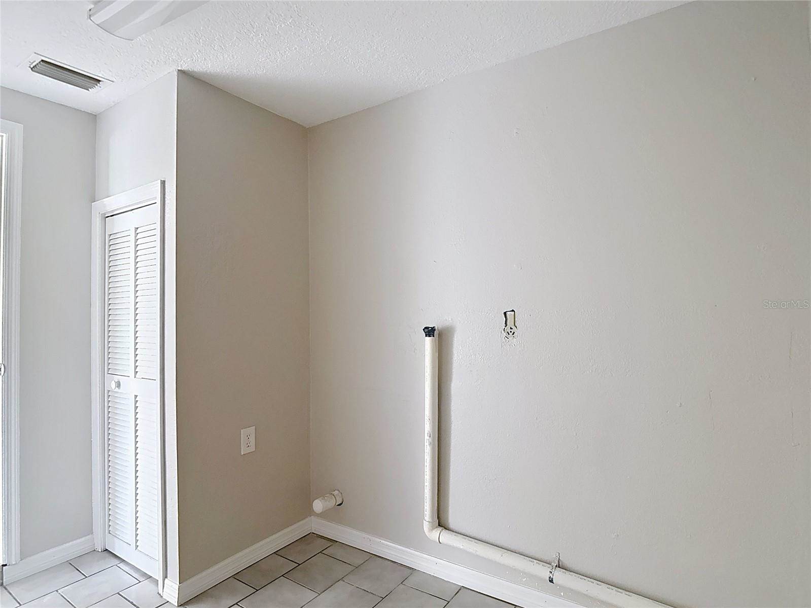 7827 Butler Avenue, Hudson, FL 34667