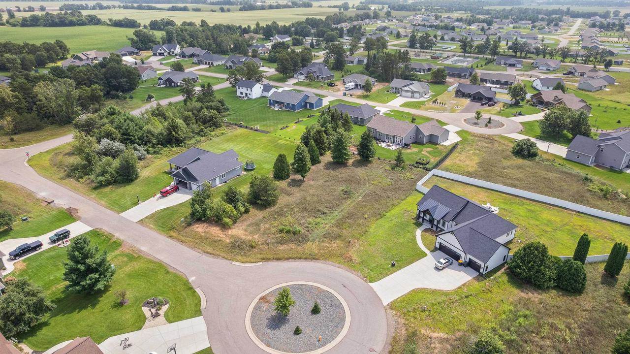 625 West Copperleaf Court, Plover, WI 54467