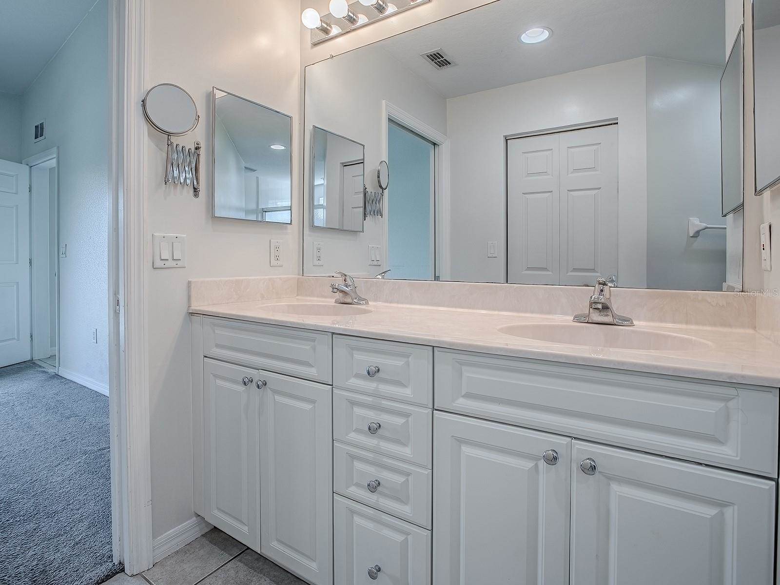 5279 Bowline Court, Oxford, FL 34484