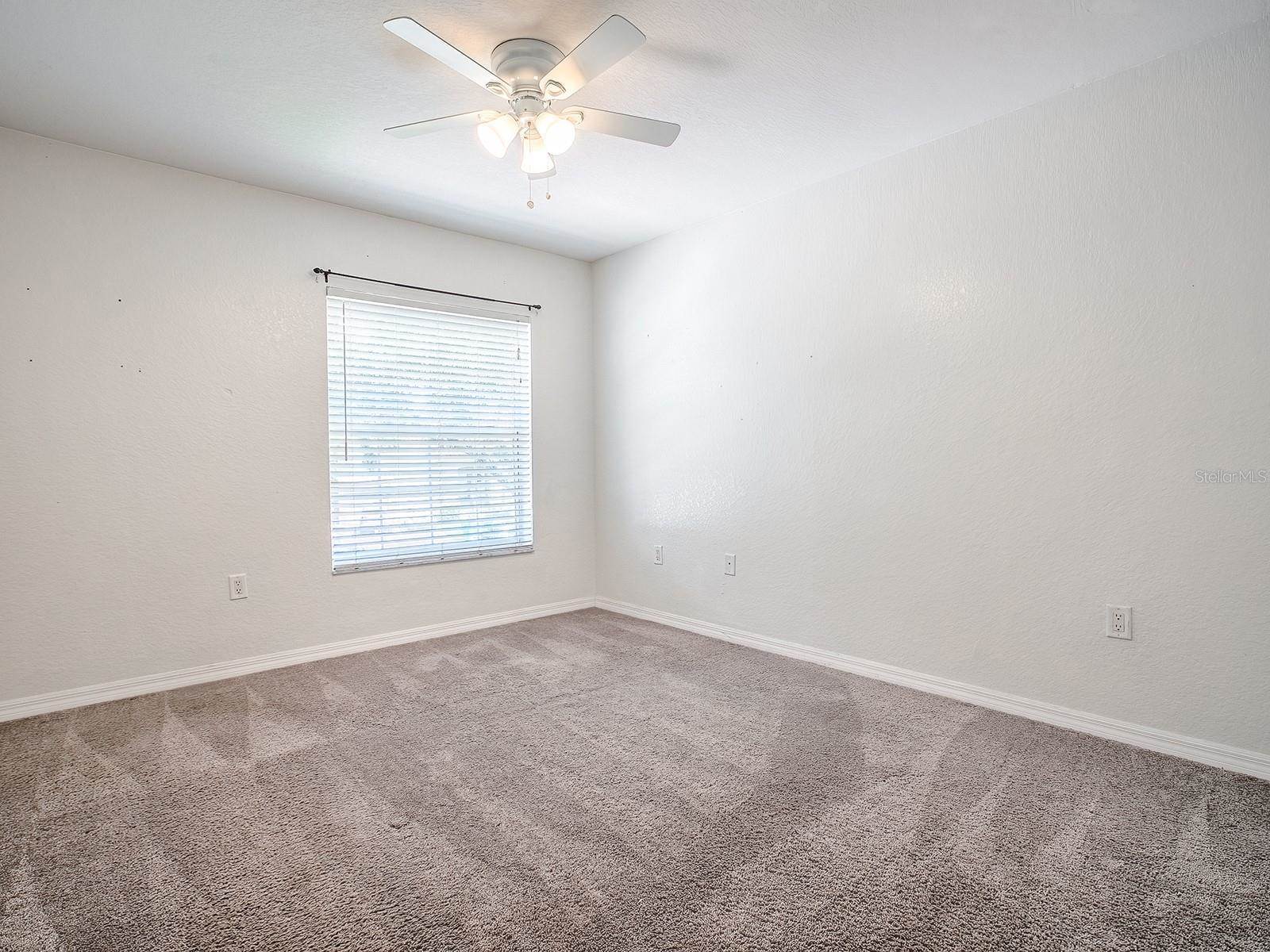 5279 Bowline Court, Oxford, FL 34484