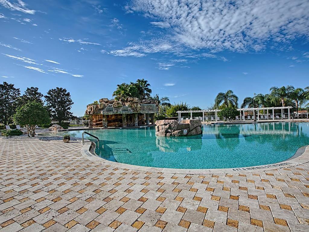 5279 Bowline Court, Oxford, FL 34484