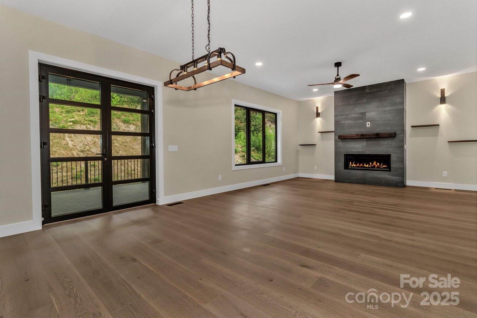 63 Winding Ridge Road, Fairview, NC 28711