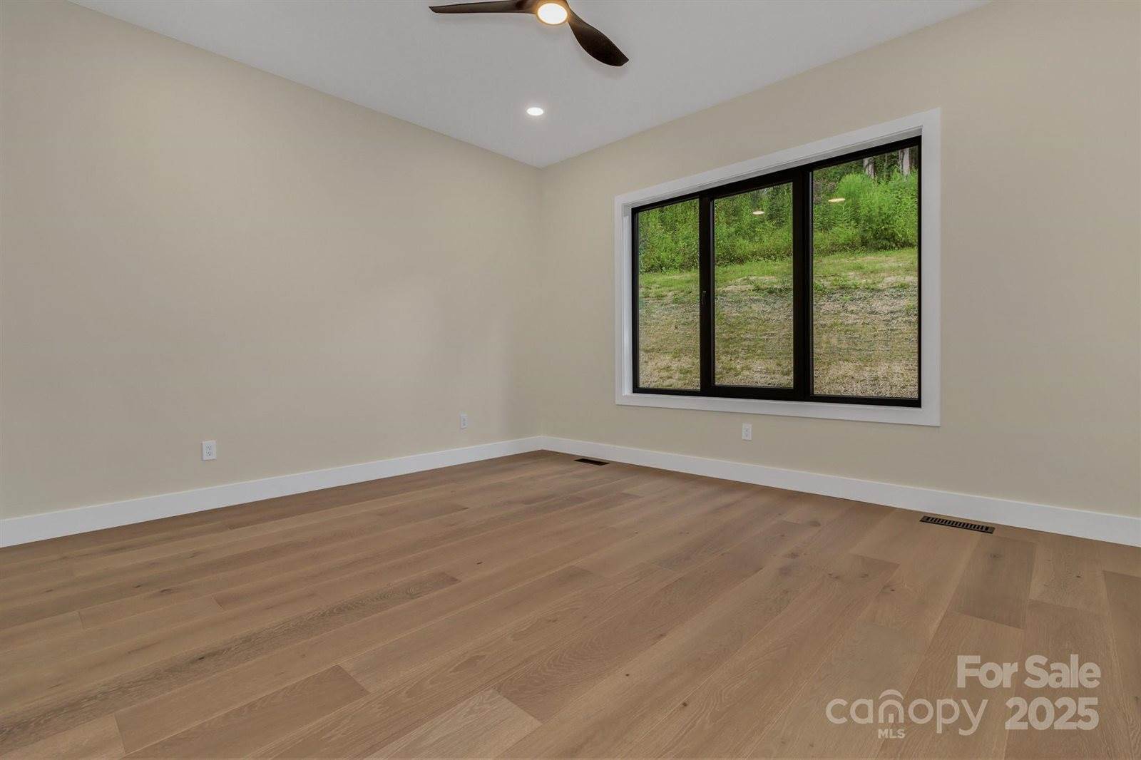 63 Winding Ridge Road, Fairview, NC 28711