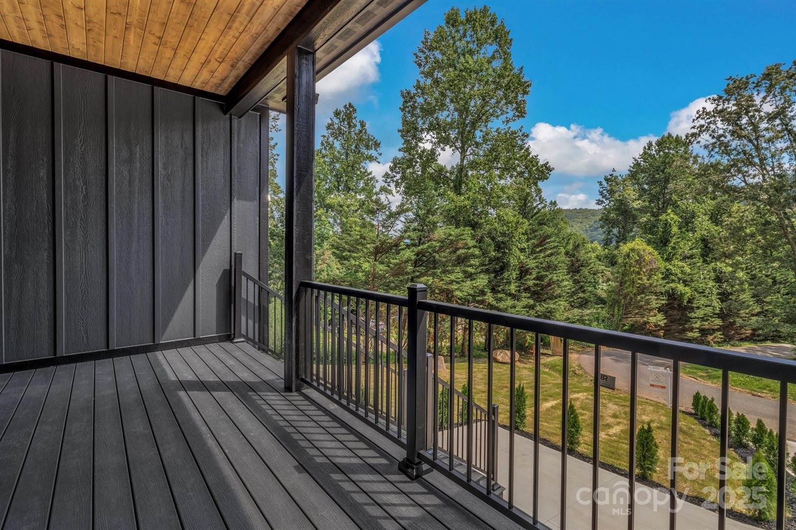 63 Winding Ridge Road, Fairview, NC 28711