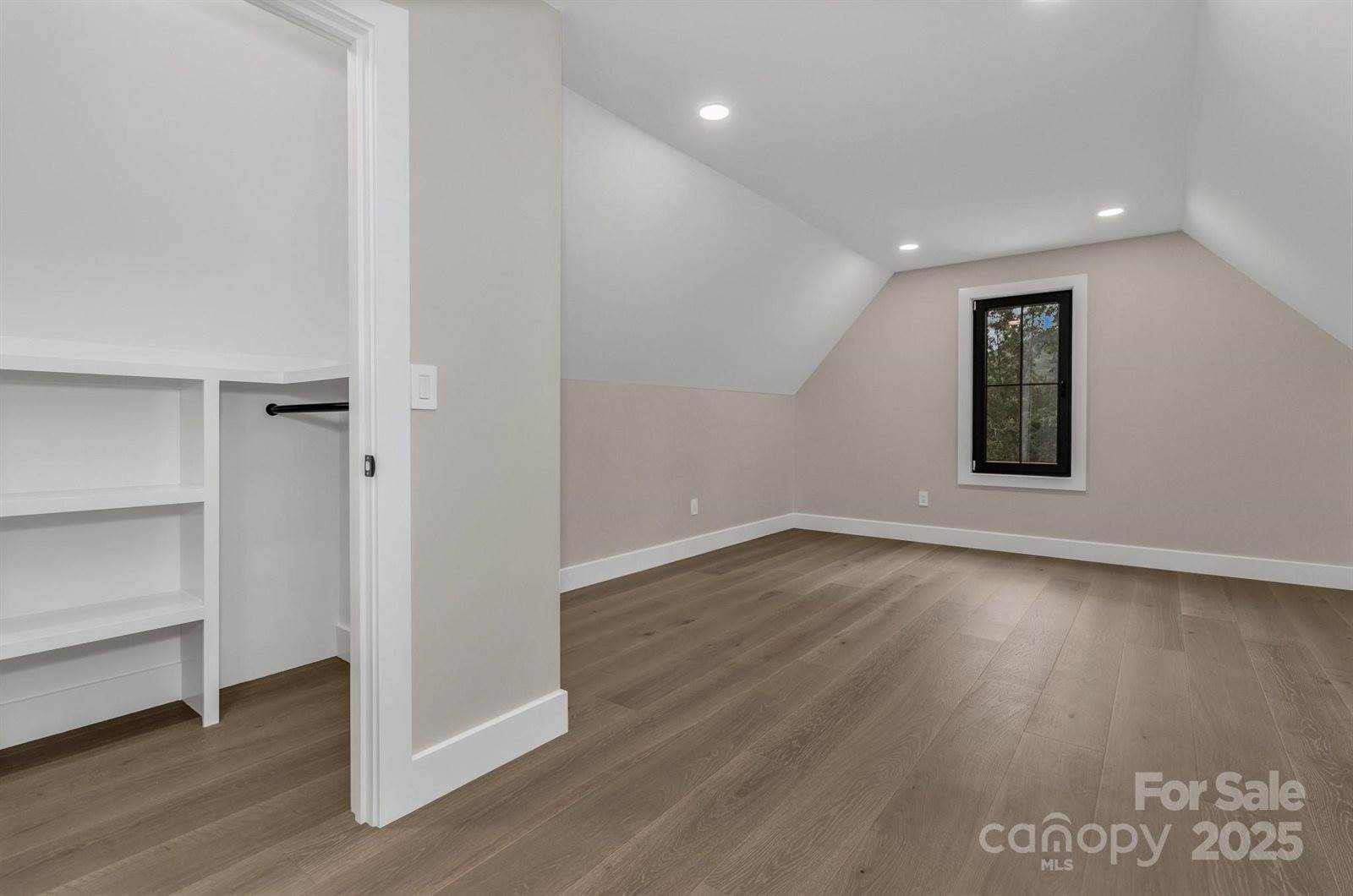 63 Winding Ridge Road, Fairview, NC 28711