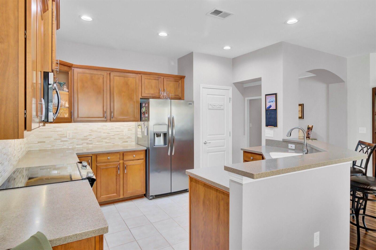 209 Schooner Bend Avenue, Summerville, SC 29486