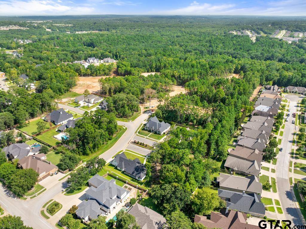 2227 Cherryhill Circle, Tyler, TX 75703