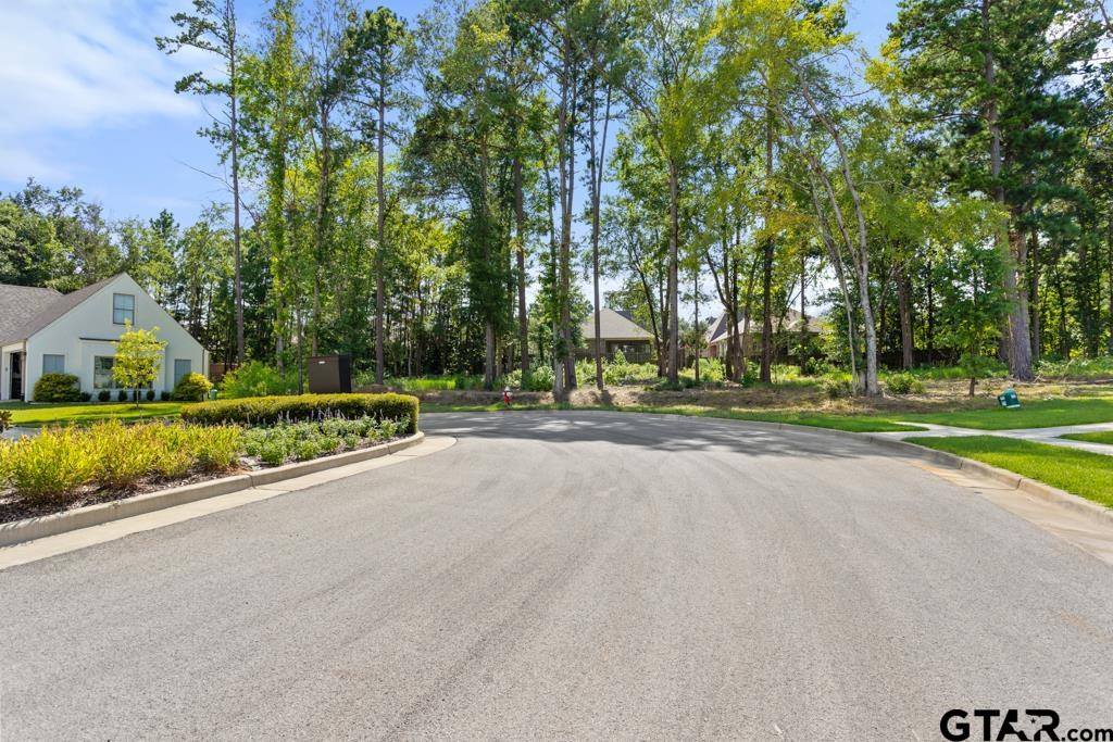 2227 Cherryhill Circle, Tyler, TX 75703