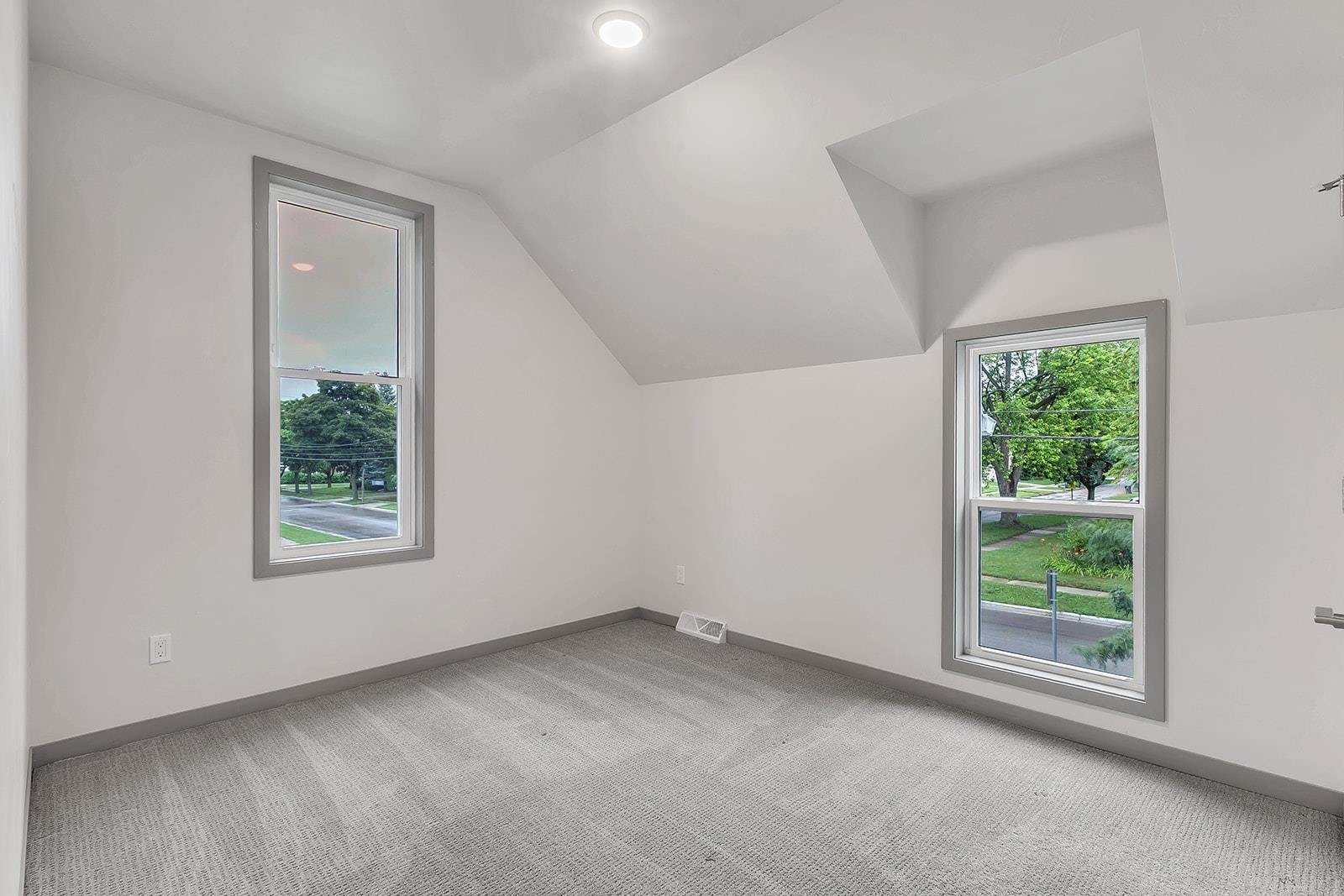 303 South Huron Street, De Pere, WI 54115