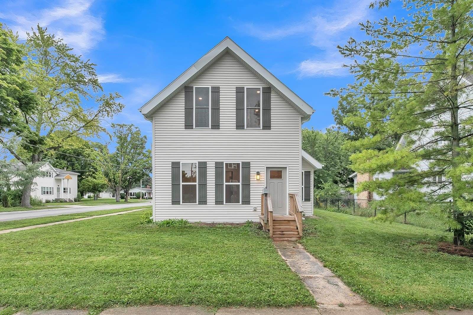 303 South Huron Street, De Pere, WI 54115