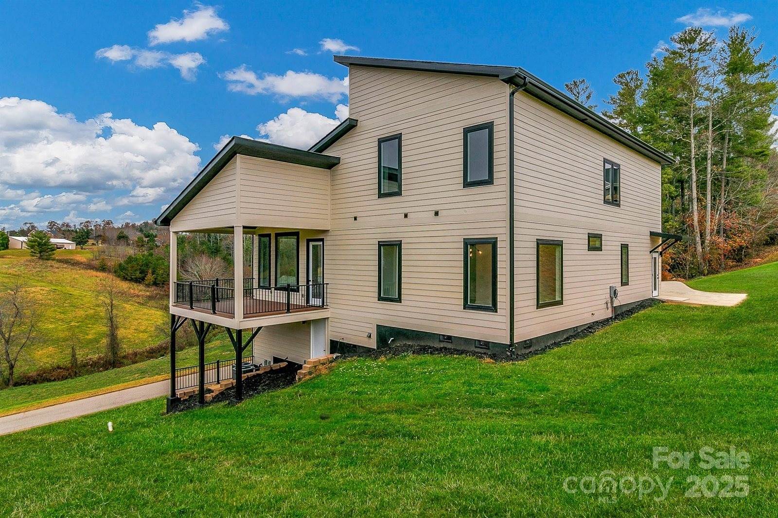 52 Temujin Drive, Leicester, NC 28748