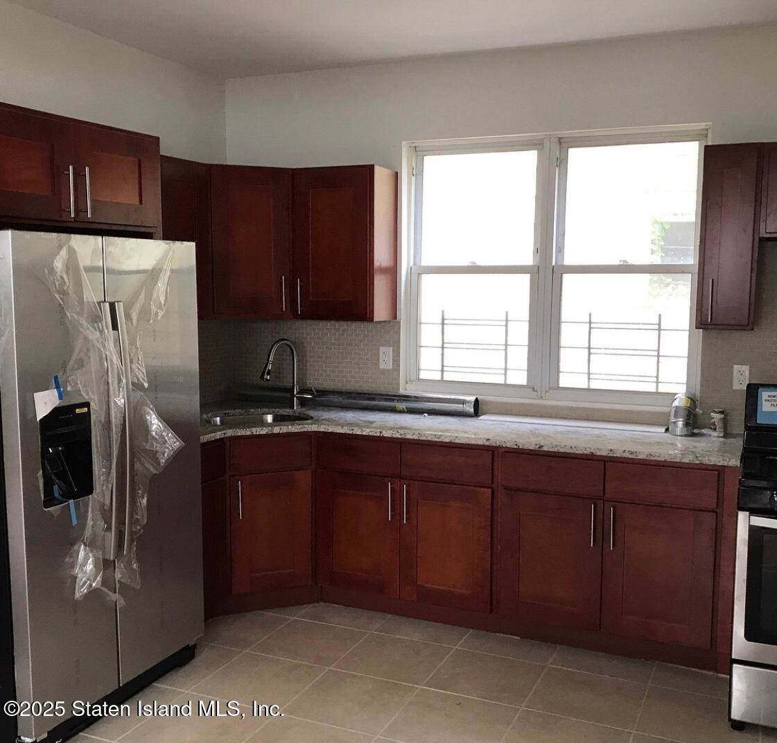 102 Winter Avenue, Staten Island, NY 10301