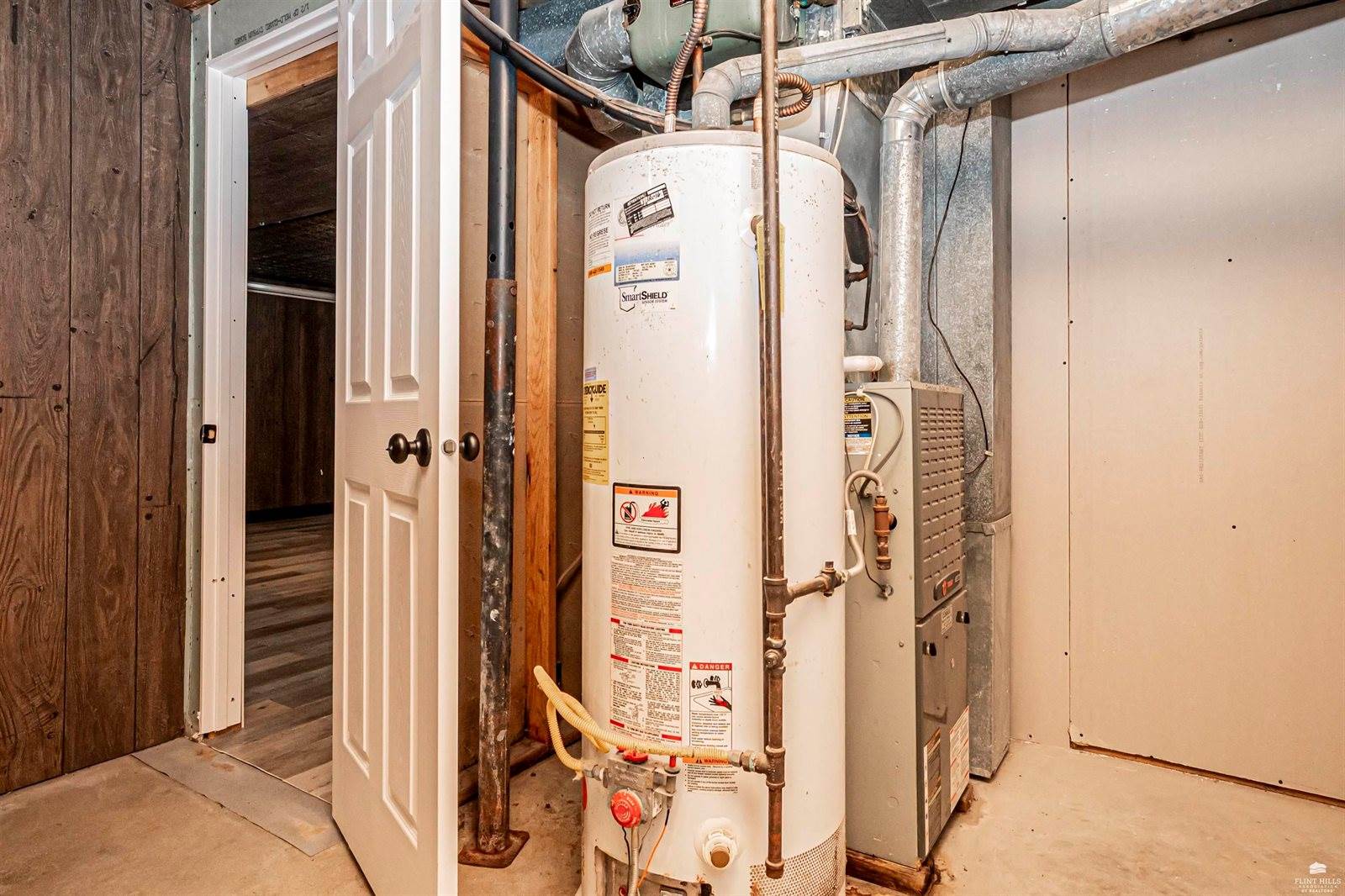 1504 Thompson Drive, Junction City, KS 66441