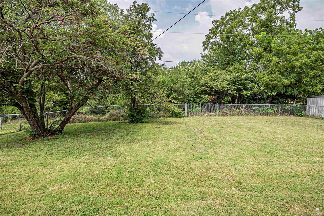 1504 Thompson Drive, Junction City, KS 66441