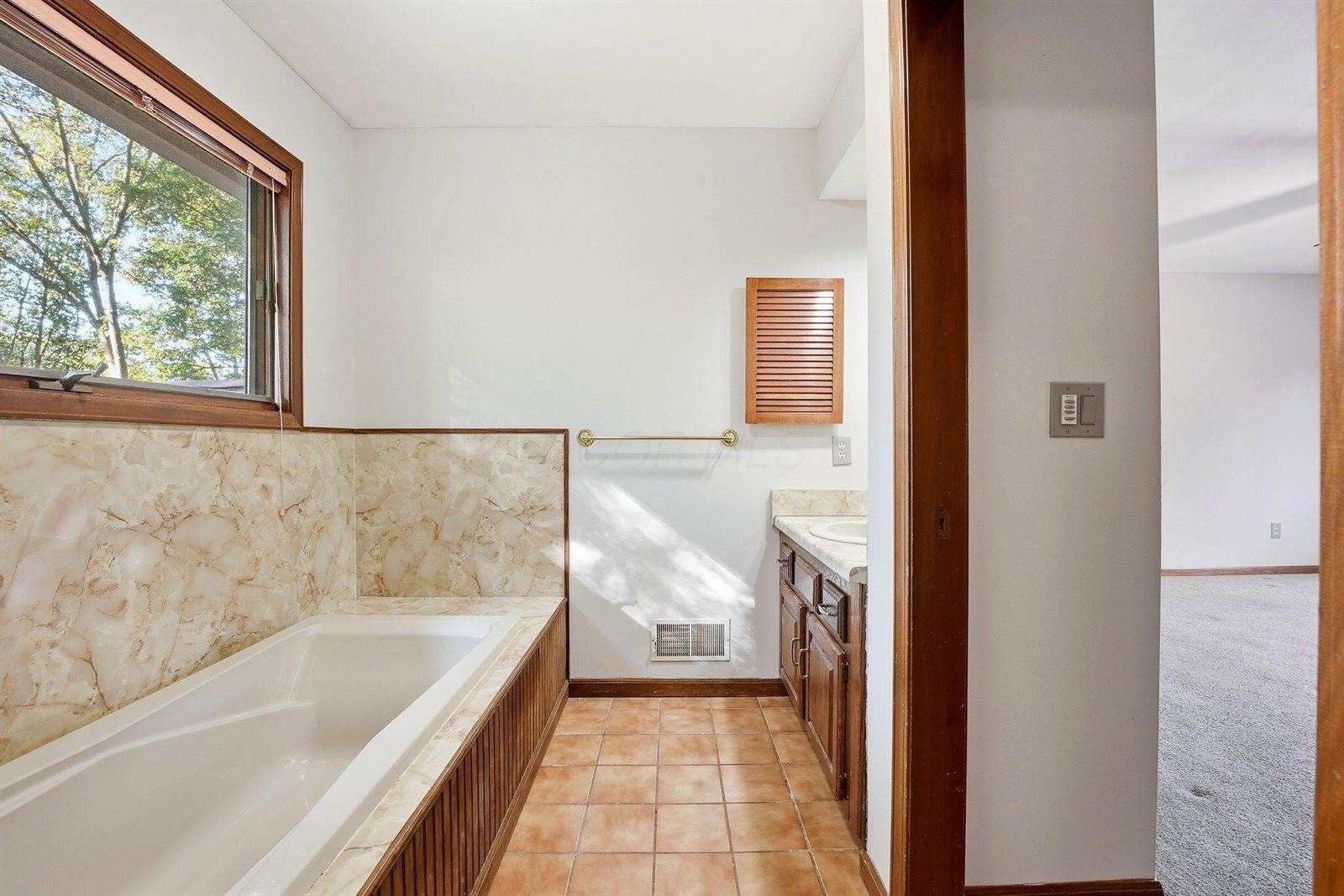 777 Dark Star Avenue, Columbus, OH 43230