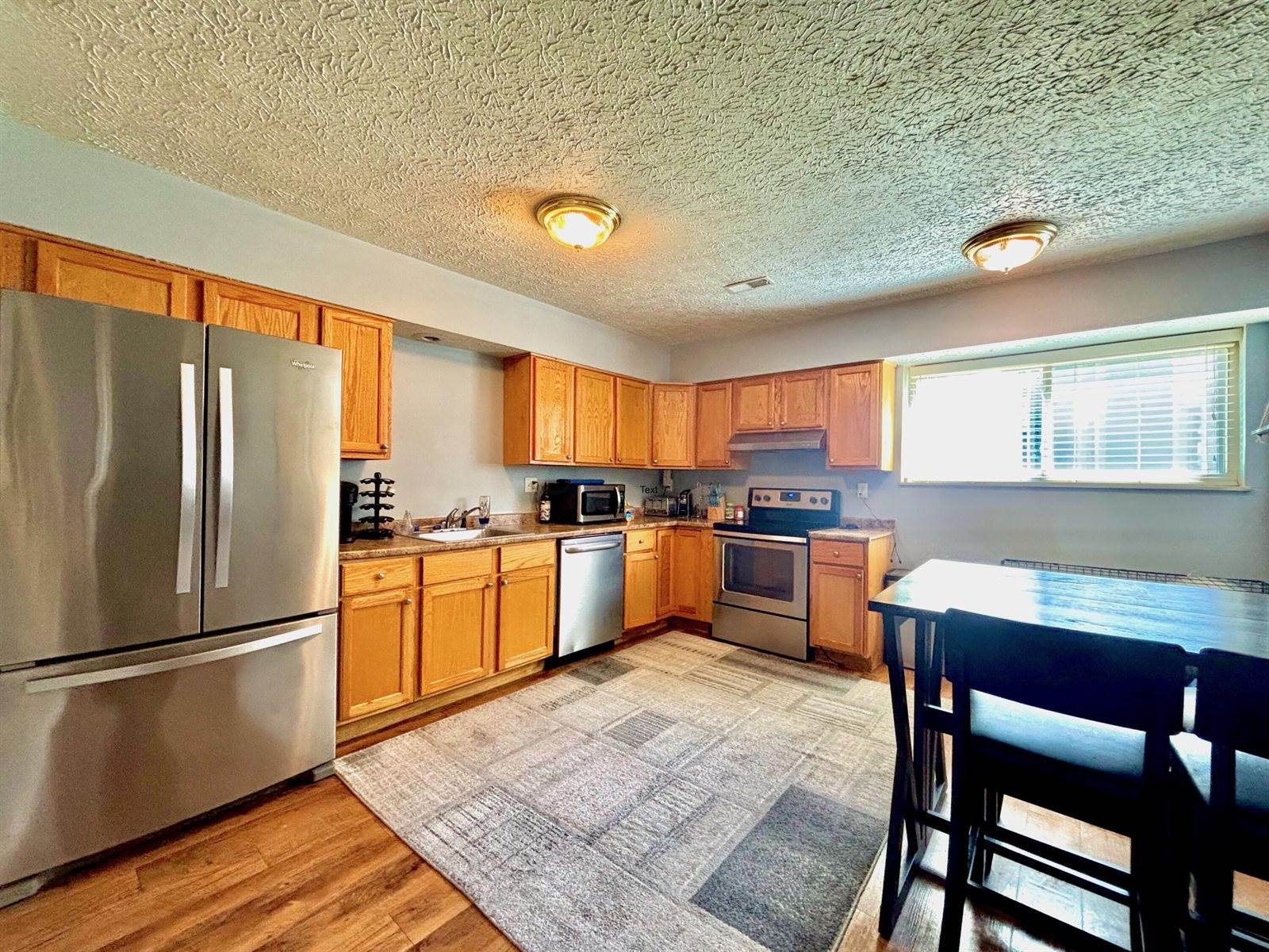 4925-4927 Godown Road, Columbus, OH 43220